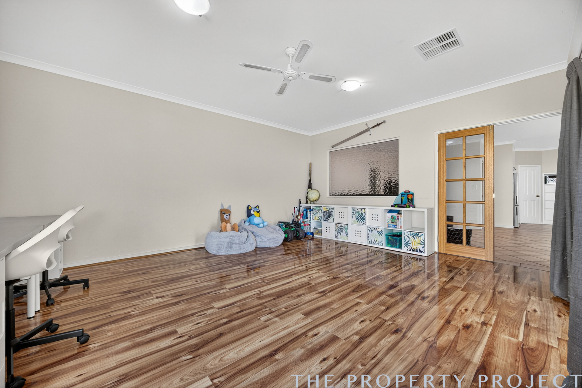 17 The Oval Madeley WA 6065