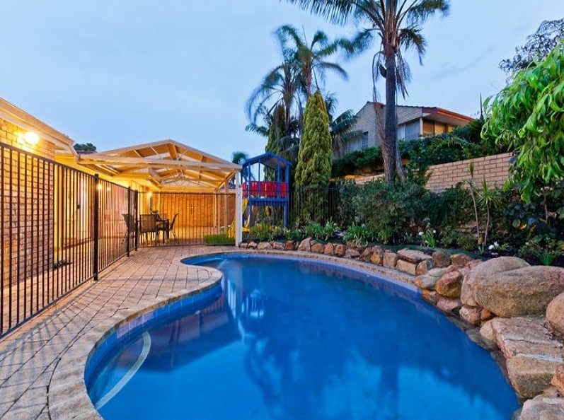 5 Park View Green Churchlands WA 6018