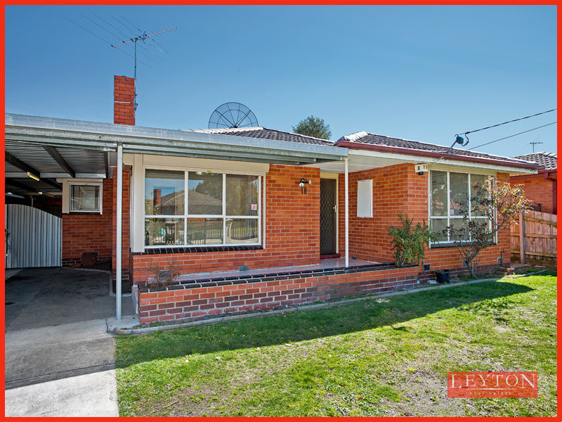 18 Large Street, SPRINGVALE VIC 3171