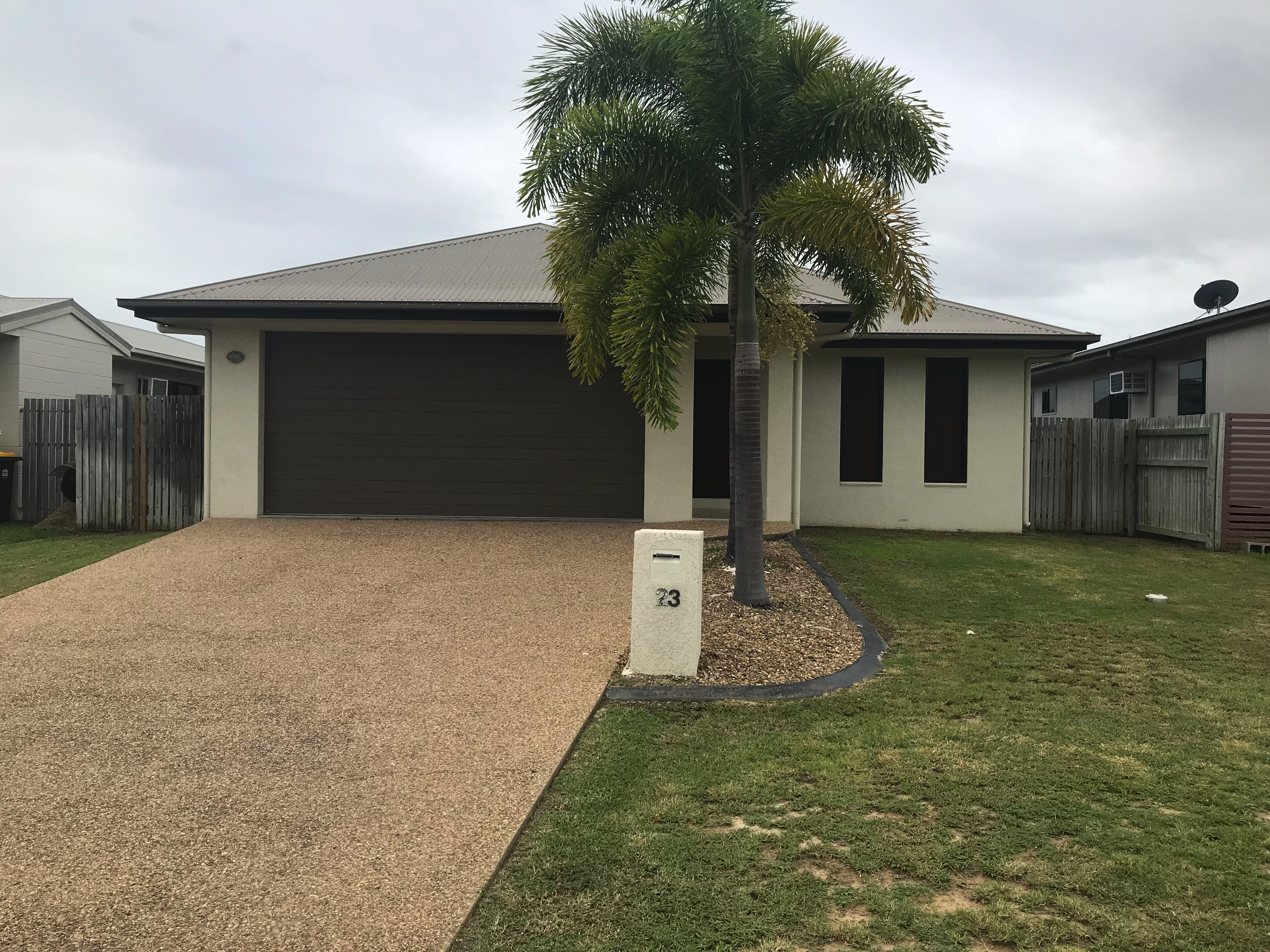23 Dundabella Dr, DEERAGUN QLD 4818