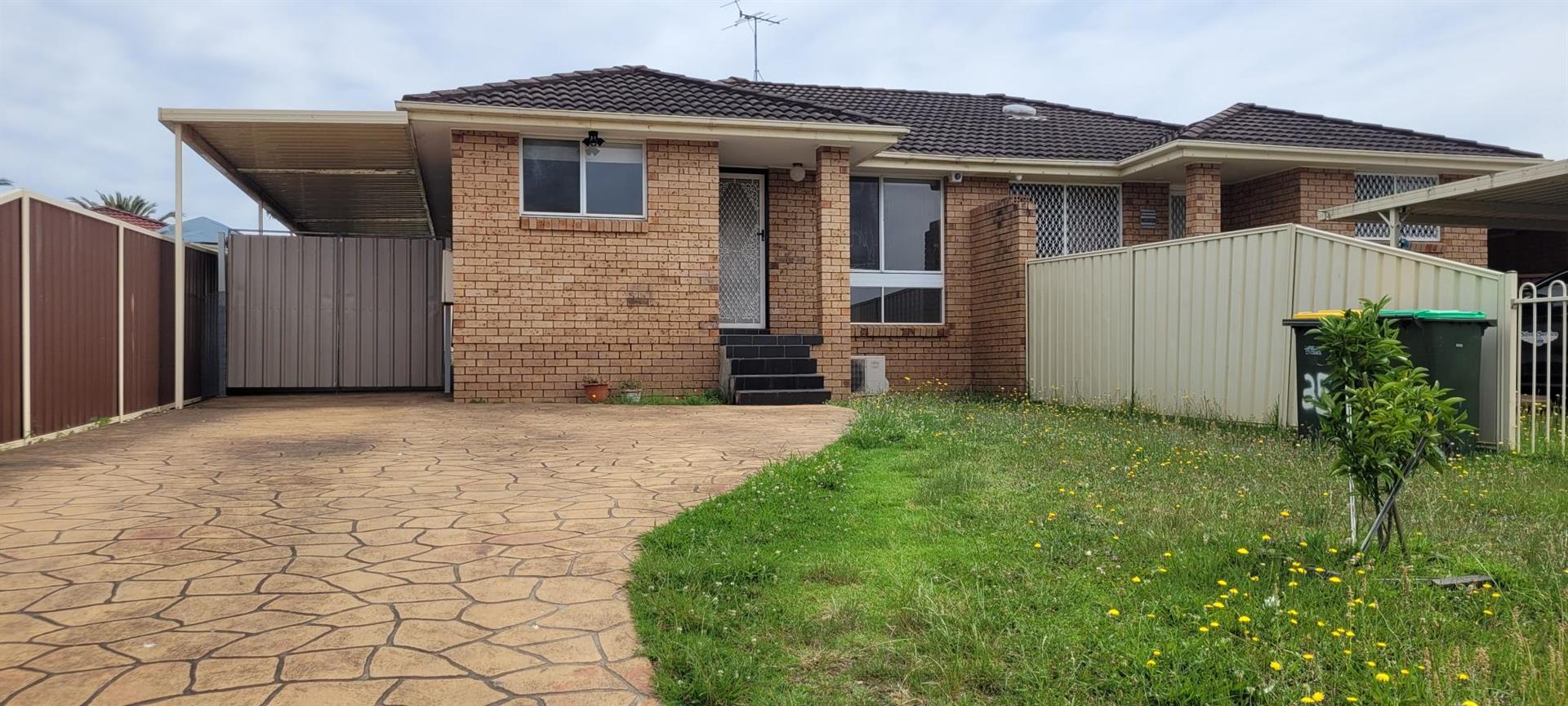 35 Cochrane Street, MINTO NSW 2566