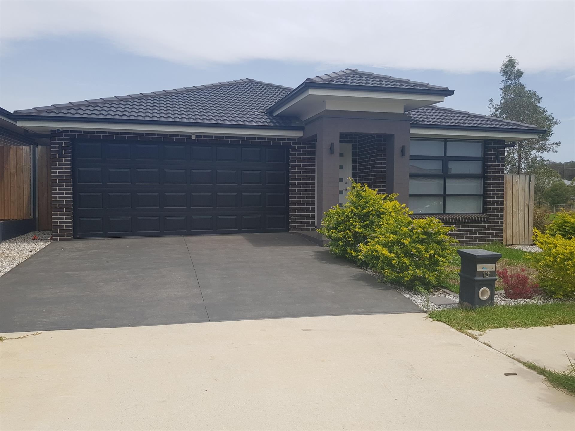 13 Williamson Street, ORAN PARK NSW 2570