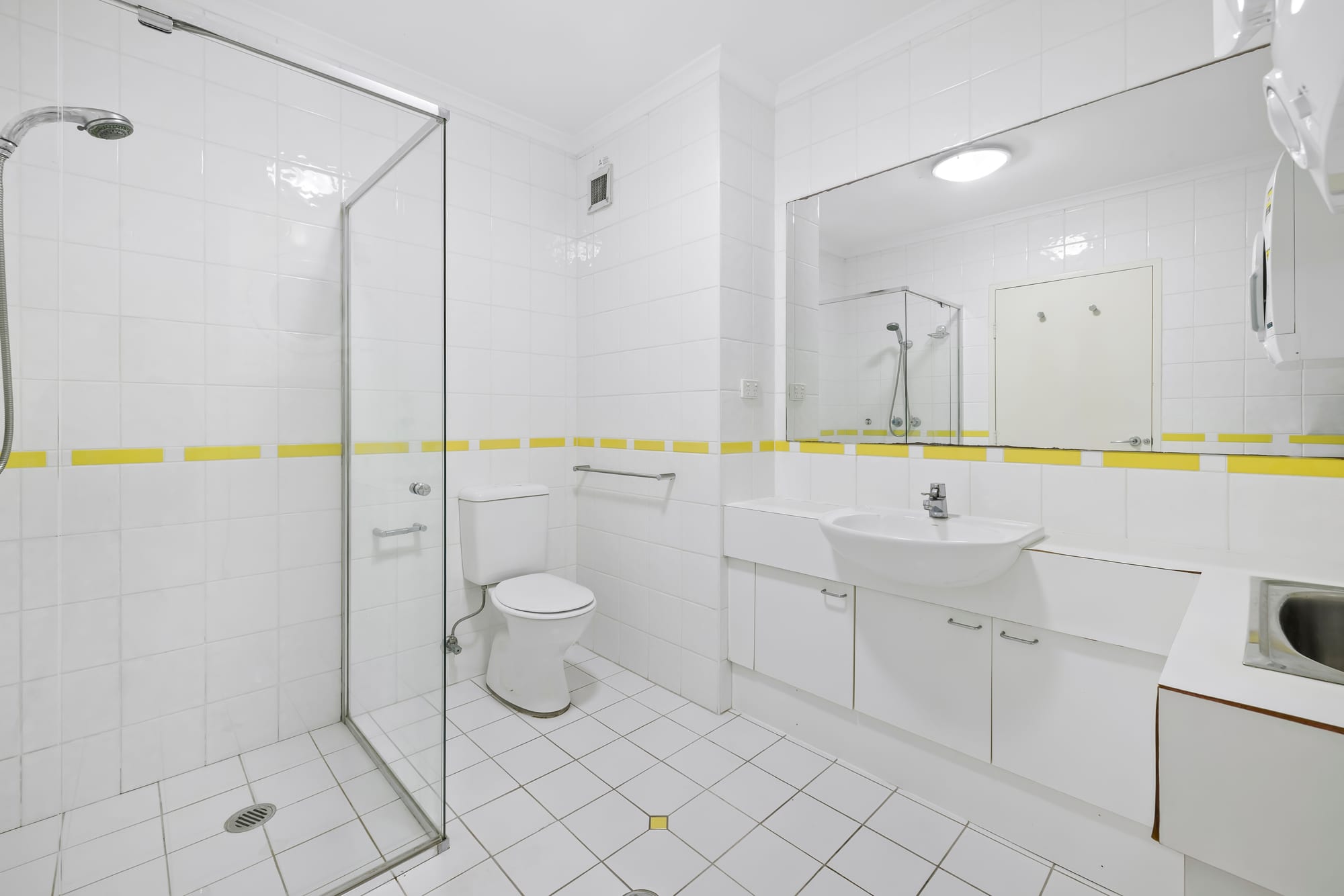 H07/780 Bourke Street, Redfern Leased by The Gallery Real Estate - image 7