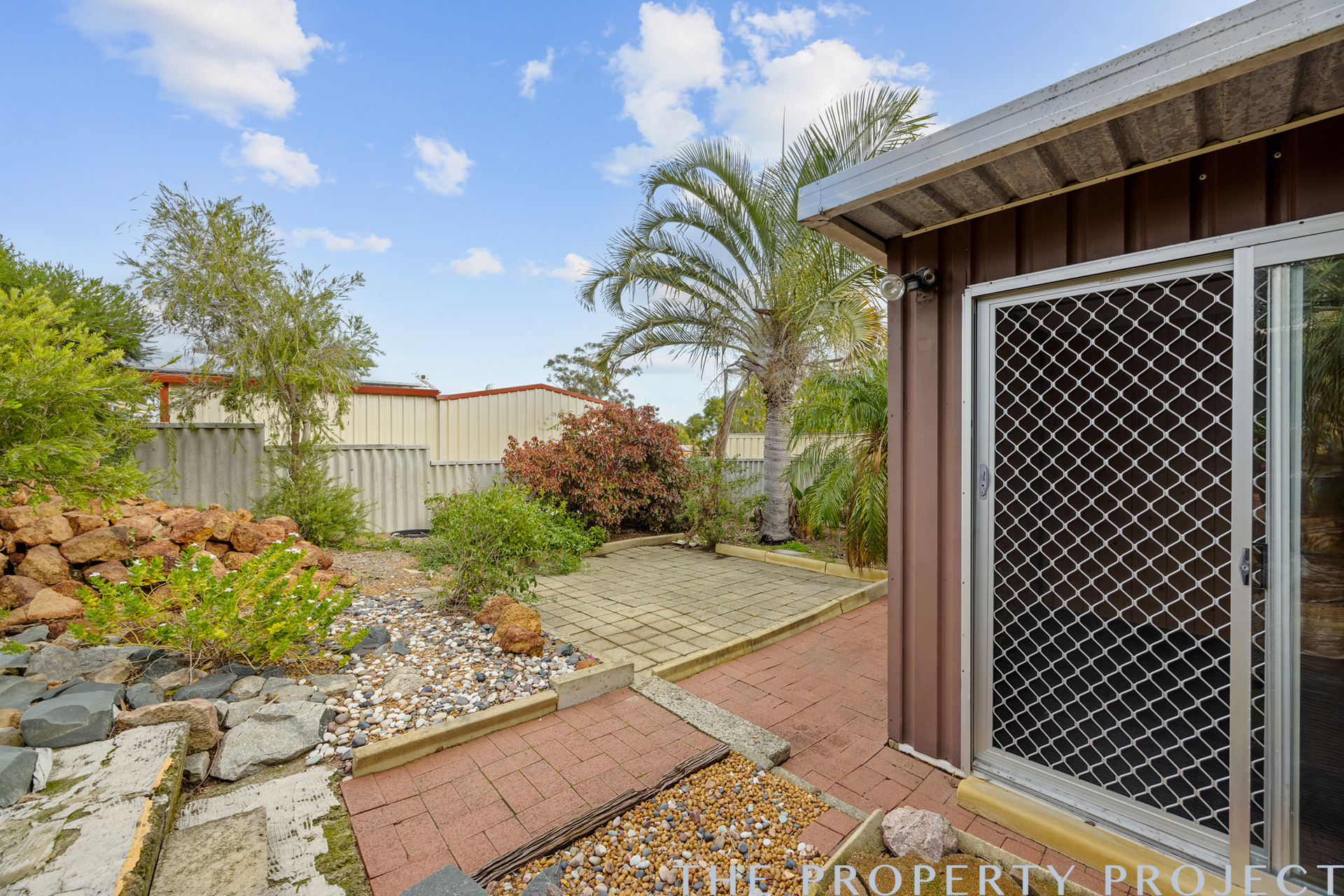 214 Blackadder Road Swan View WA 6056