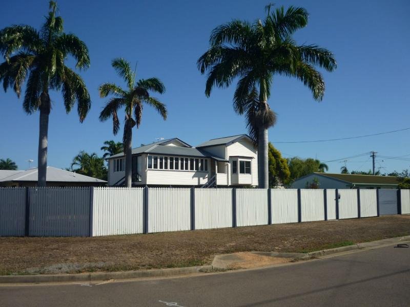 25 Hazel Street, RASMUSSEN QLD 4815