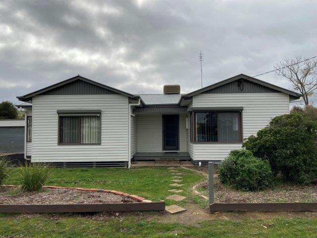 8 O'Callaghan Street, WARRACKNABEAL VIC 3393