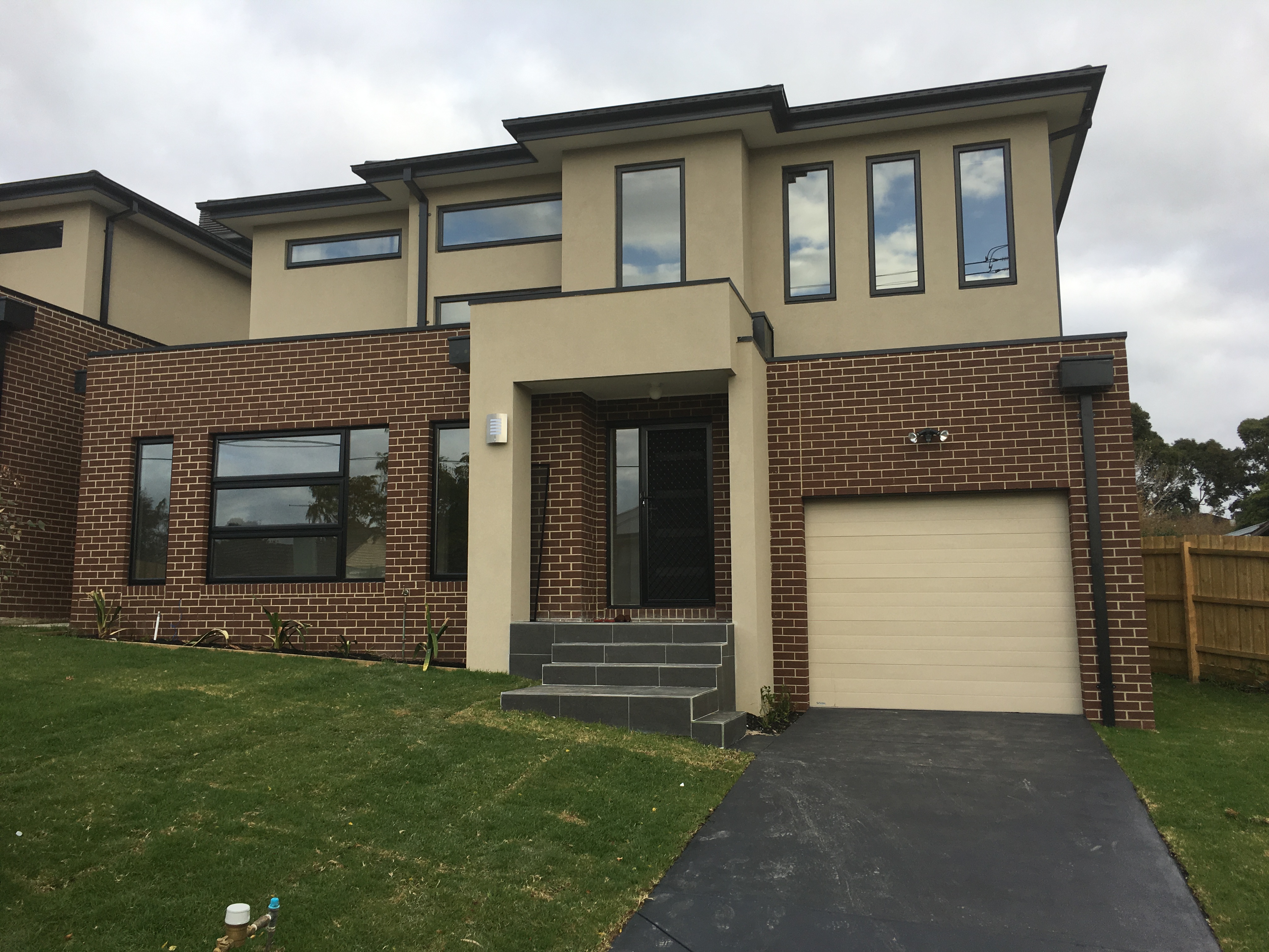 2 / 4 Salisbury Road, ASHWOOD VIC 3147