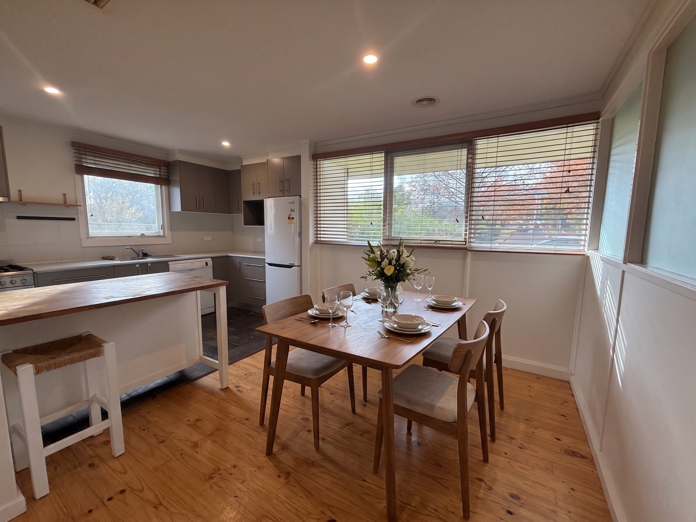22 Burnside St, Watson, photo 2