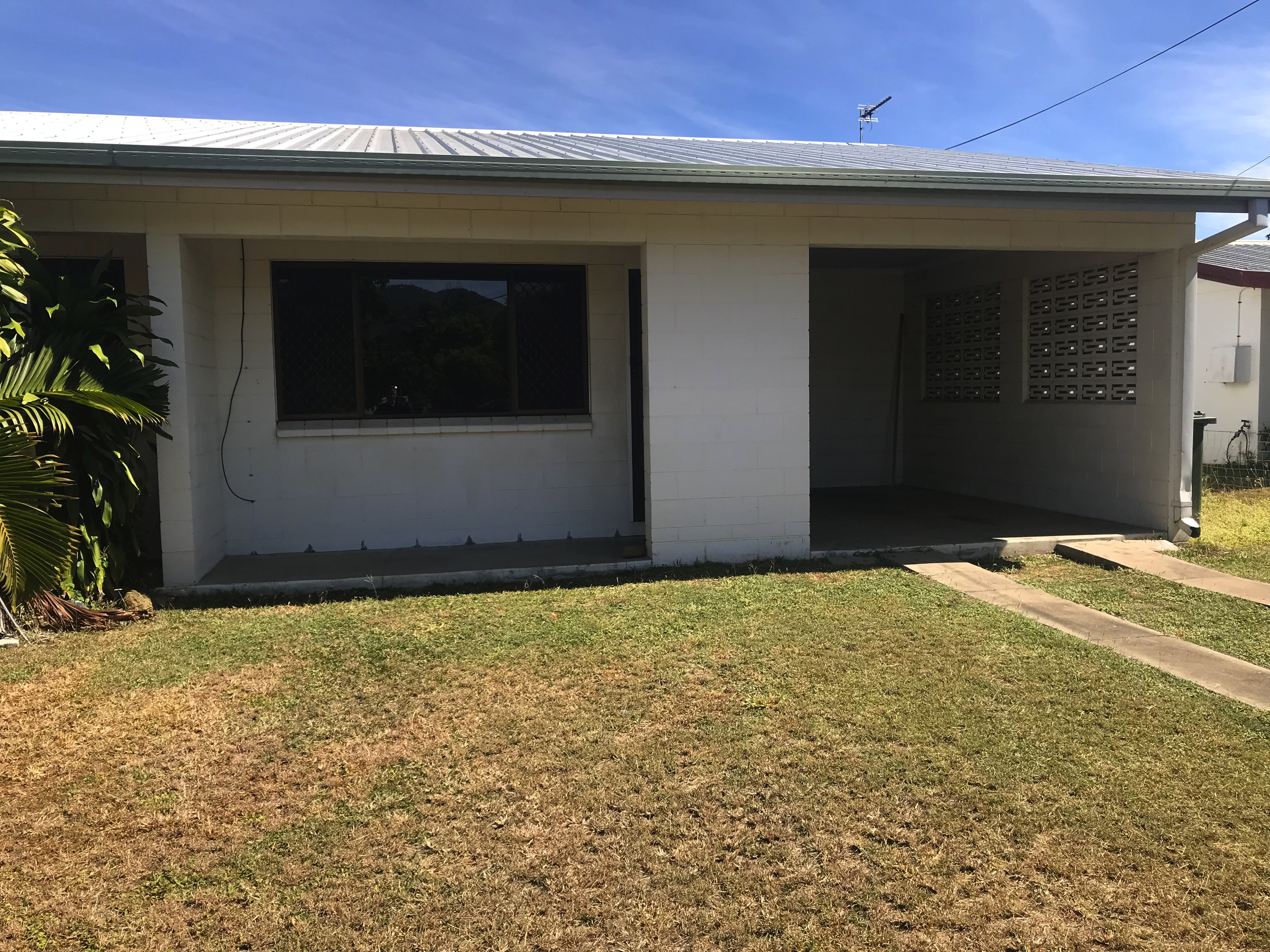 2 / 223 Pinnacle Drive, RASMUSSEN QLD 4815