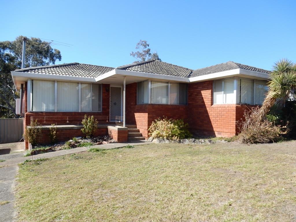 10 Angle Road, LEUMEAH NSW 2560