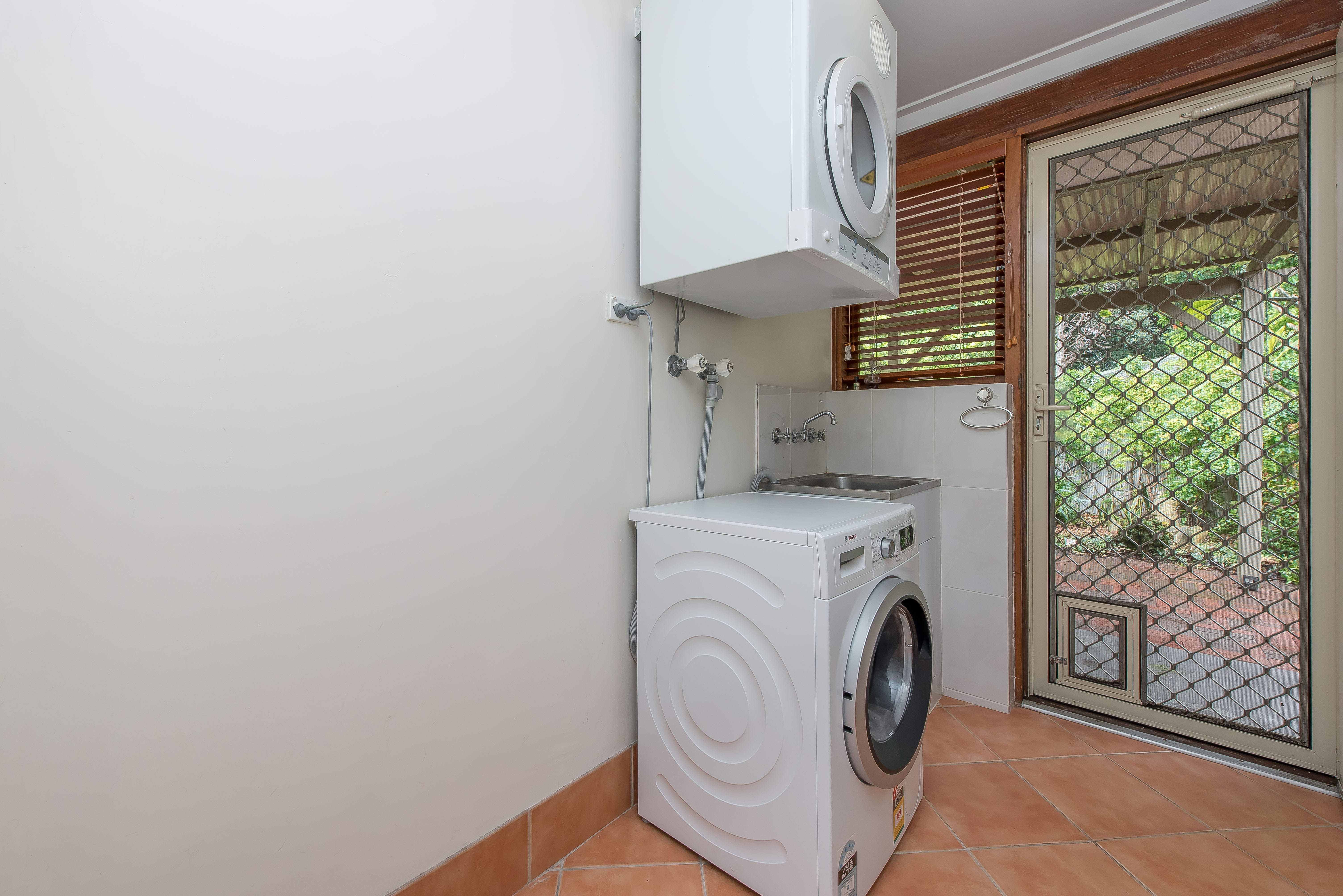4 Cawarra Crescent Craigie WA 6025