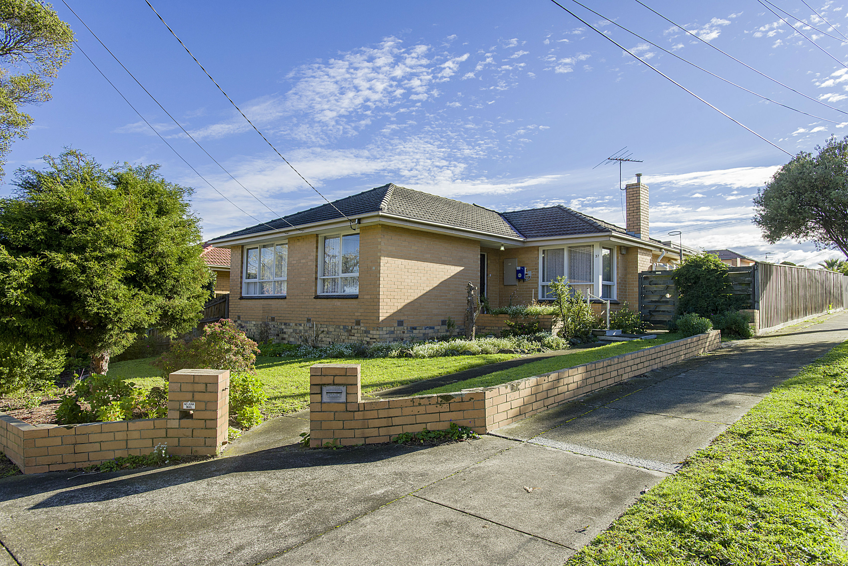 37 Sharon Road, SPRINGVALE SOUTH VIC 3172