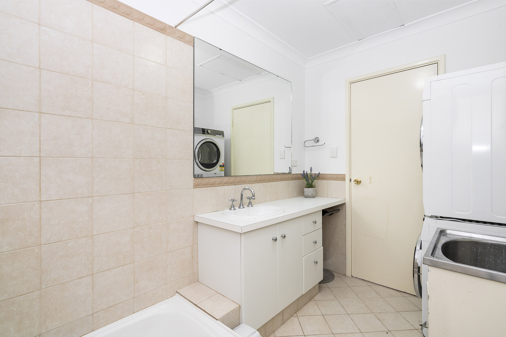 47 50 Moondine Drive Wembley WA 6014