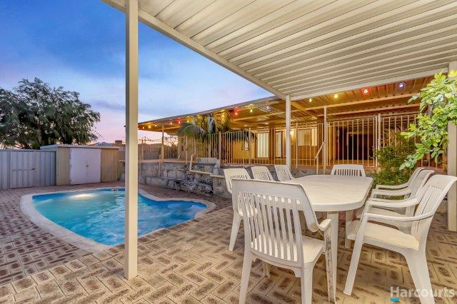 11 Grevillea Way Heathridge WA 6027
