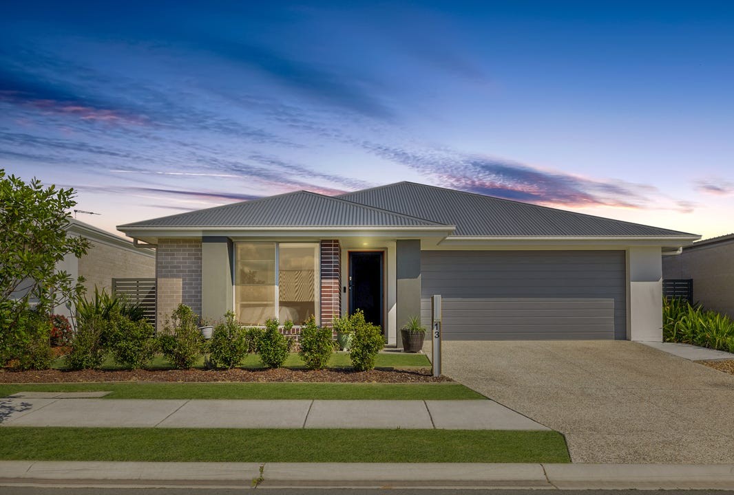 13 Chambers Ridge Boulevard, PARK RIDGE QLD 4125