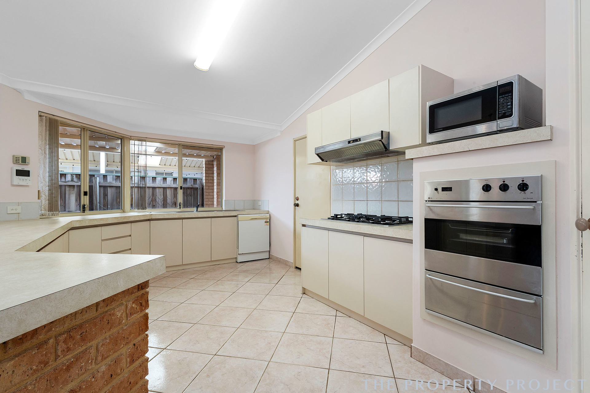 54 Woodhouse Circuit Canning Vale WA 6155
