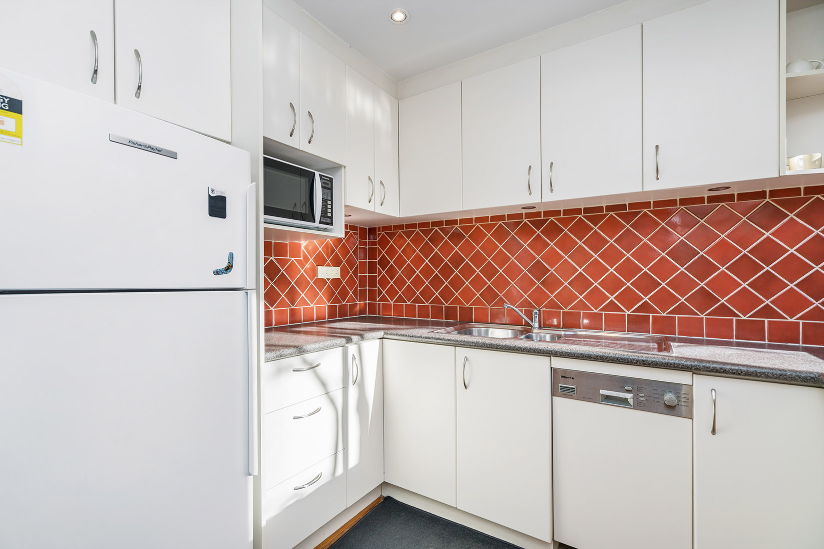 6 160 Broadway Crawley WA 6009