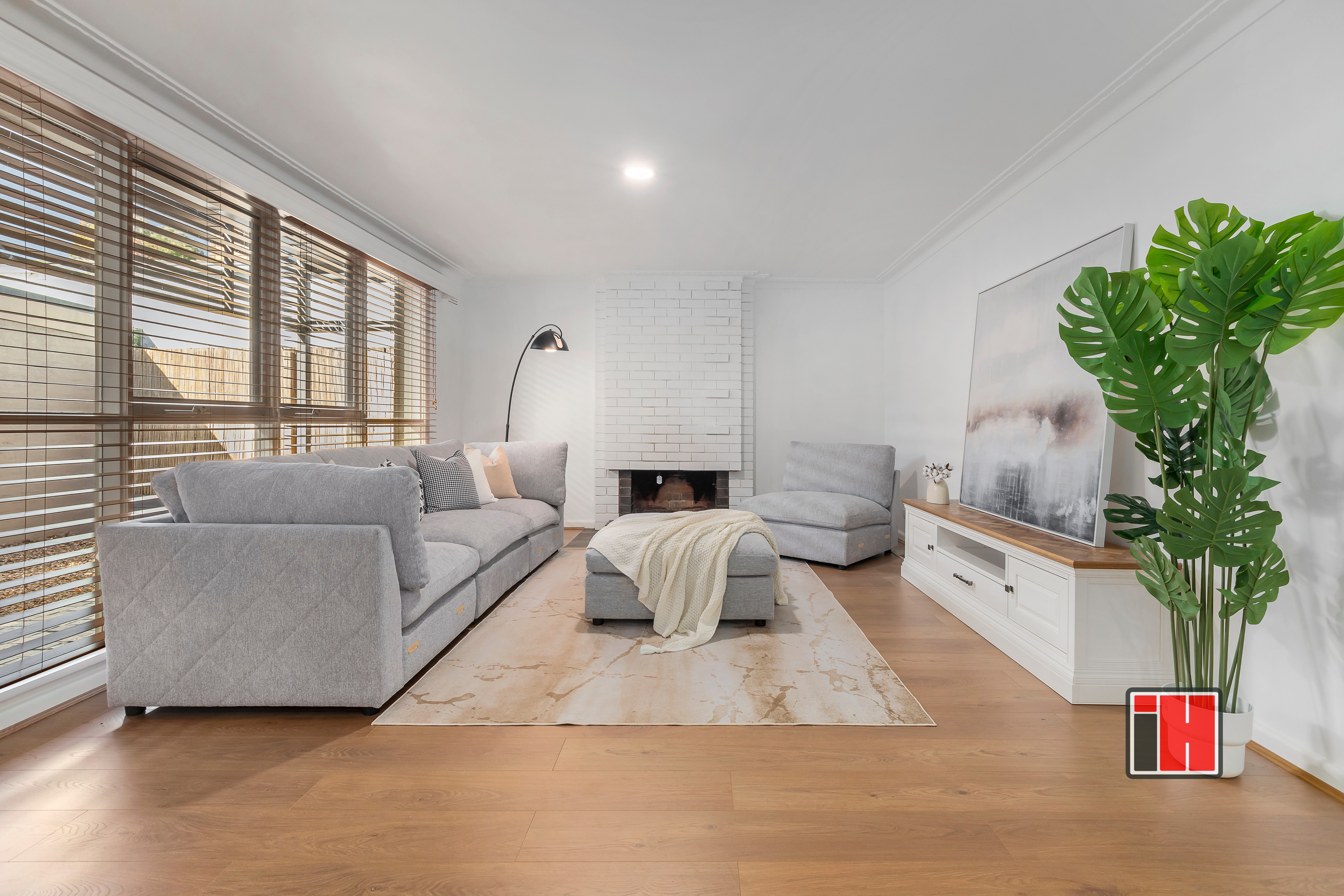 96 Mahoneys Road, FOREST HILL VIC 3131