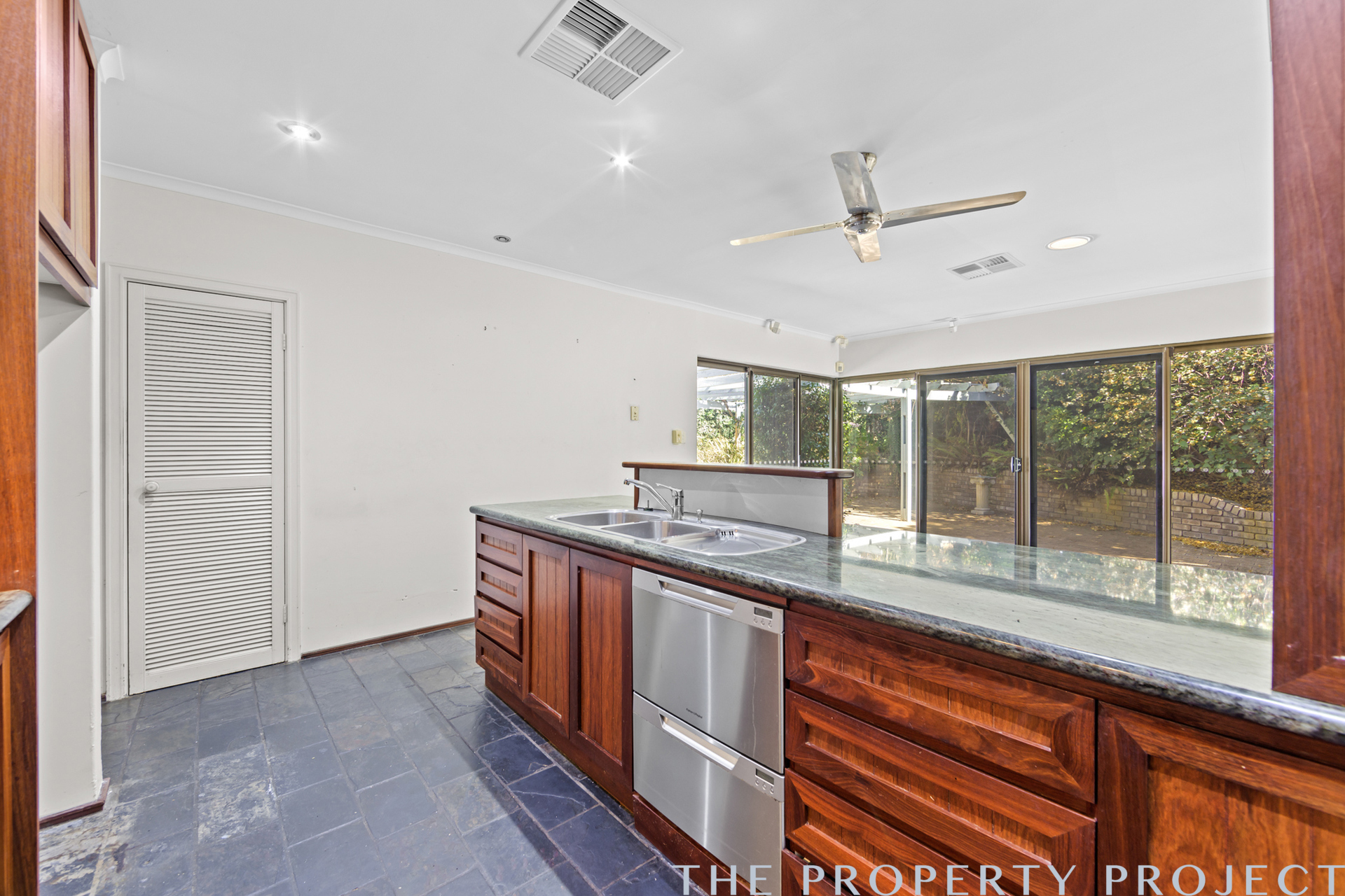 27 Sandover Drive Karrinyup WA 6018
