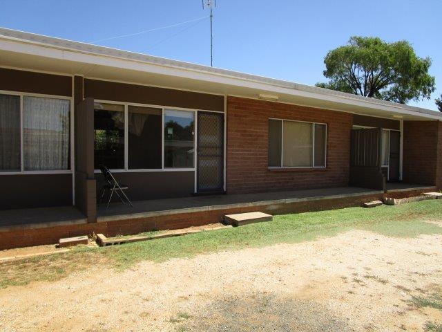 2 / 9 Camp Street, DONALD VIC 3480