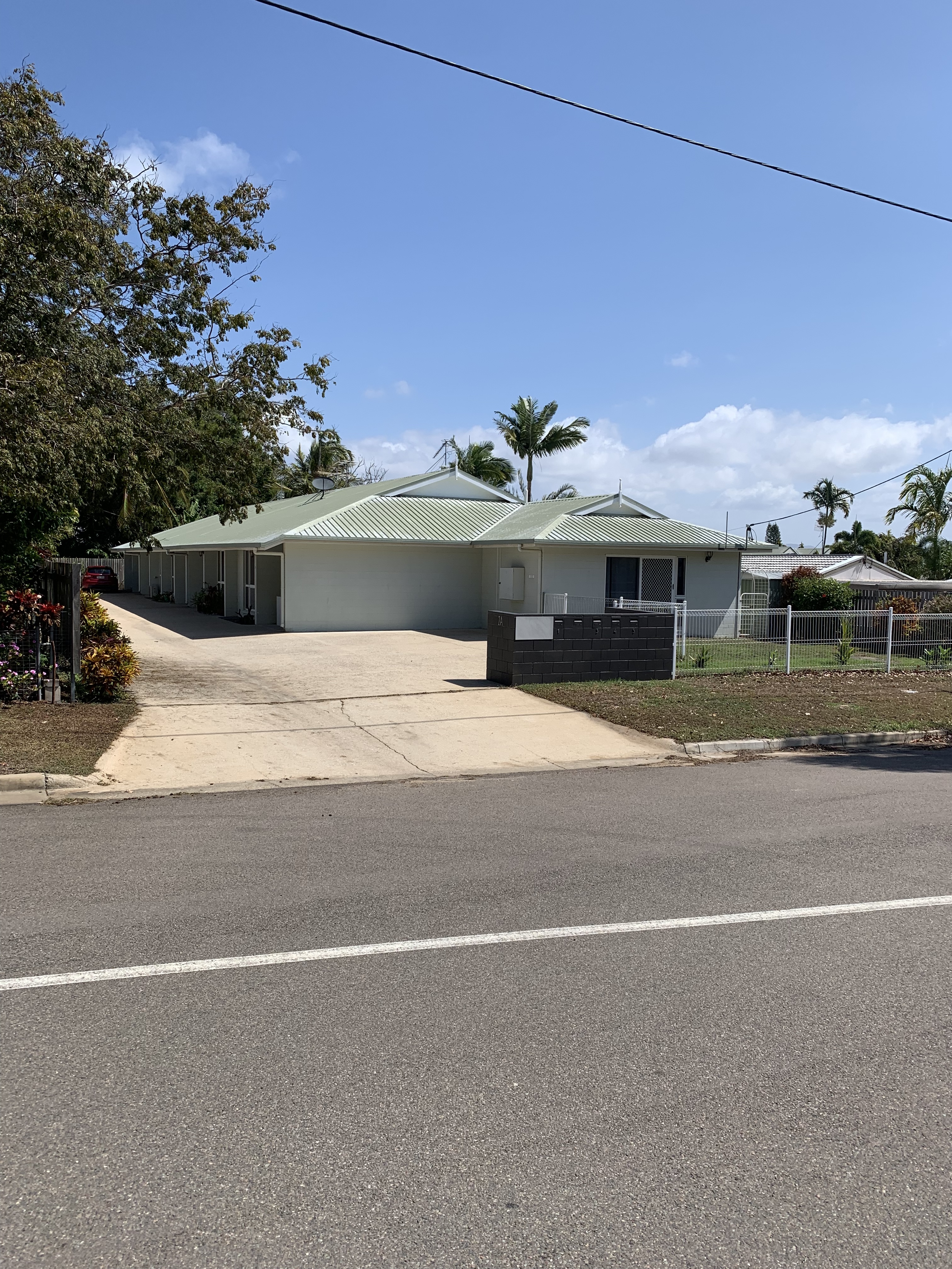 Unit 3 / 2A Ralston St, WEST END QLD 4810