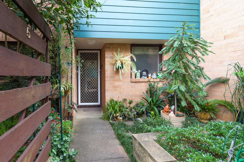 5 / 88 The Parkway Way, BRADBURY NSW 2560