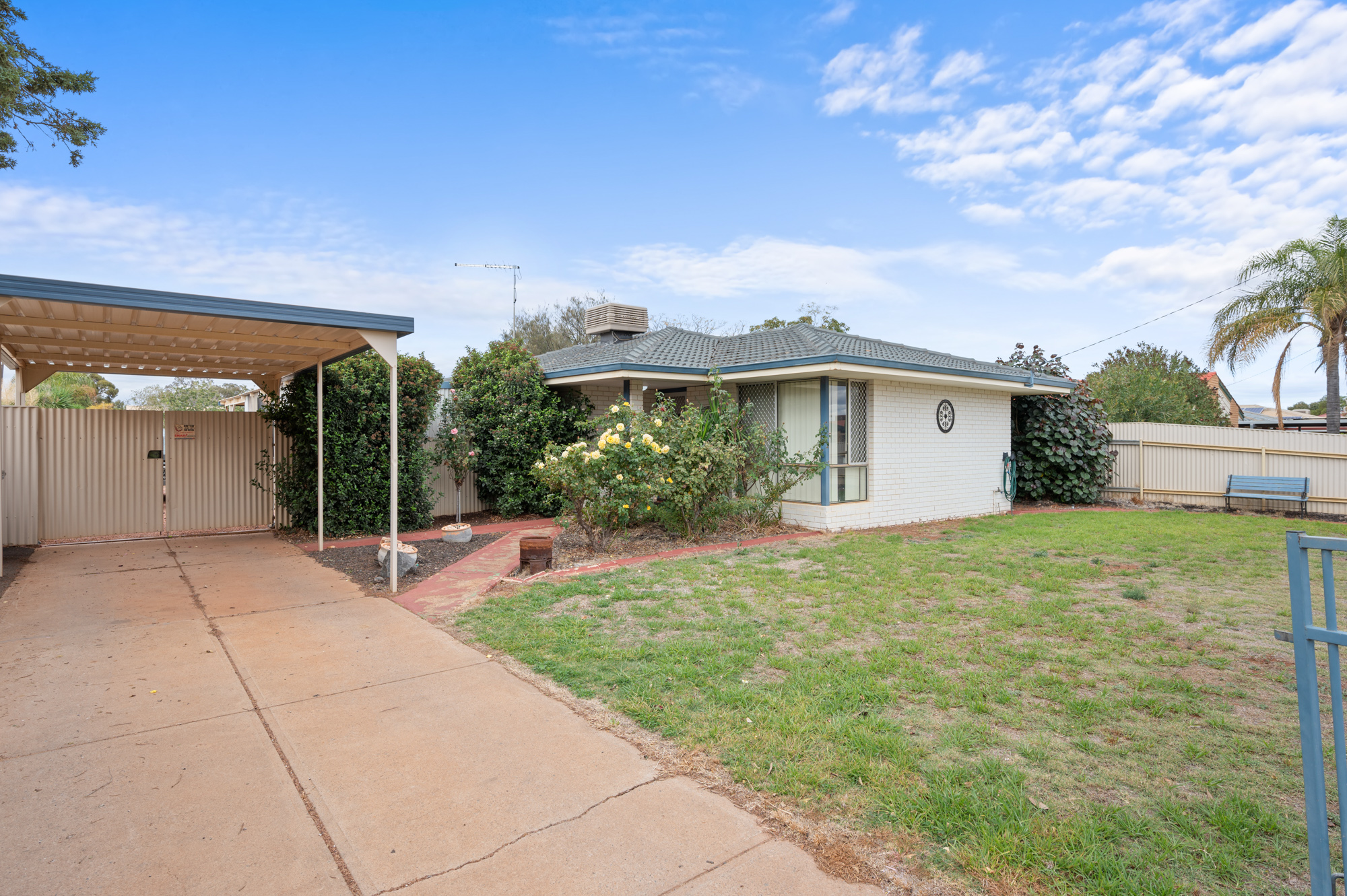 25 Wychitella Place, SOUTH KALGOORLIE WA 6430