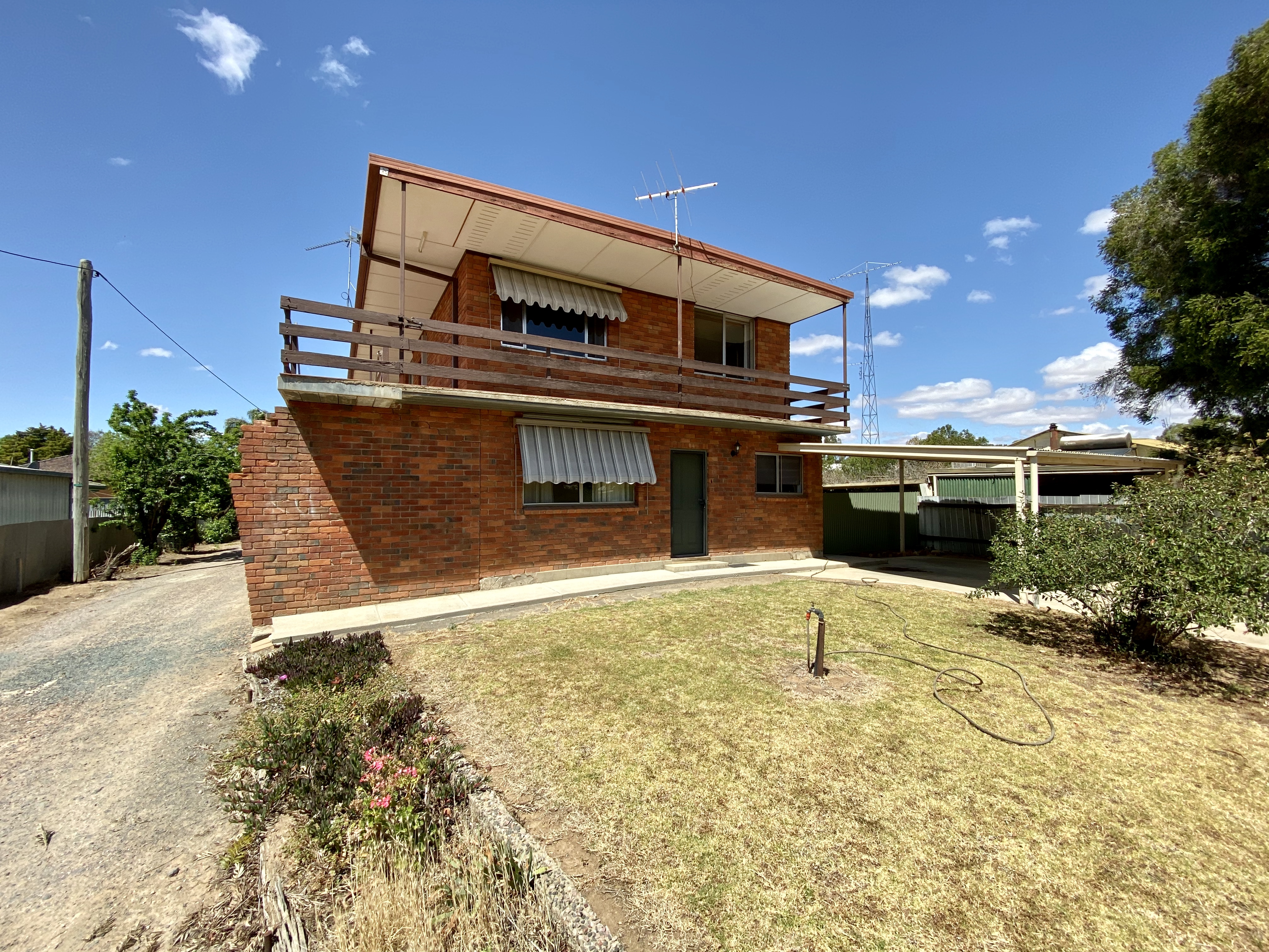 5 / 227 Edward Street, HAY NSW 2711