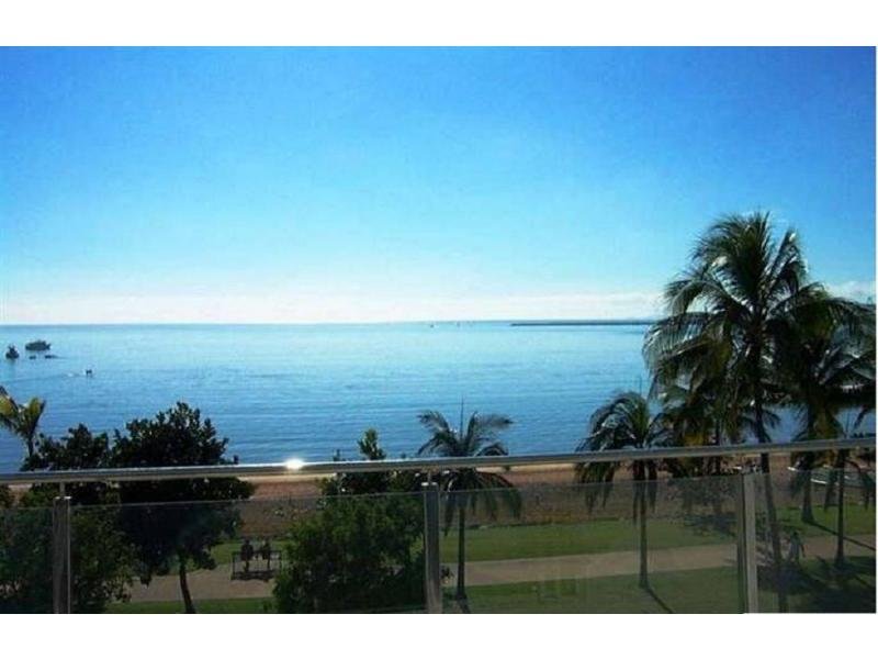 4 / 120 The Strand, NORTH WARD QLD 4810