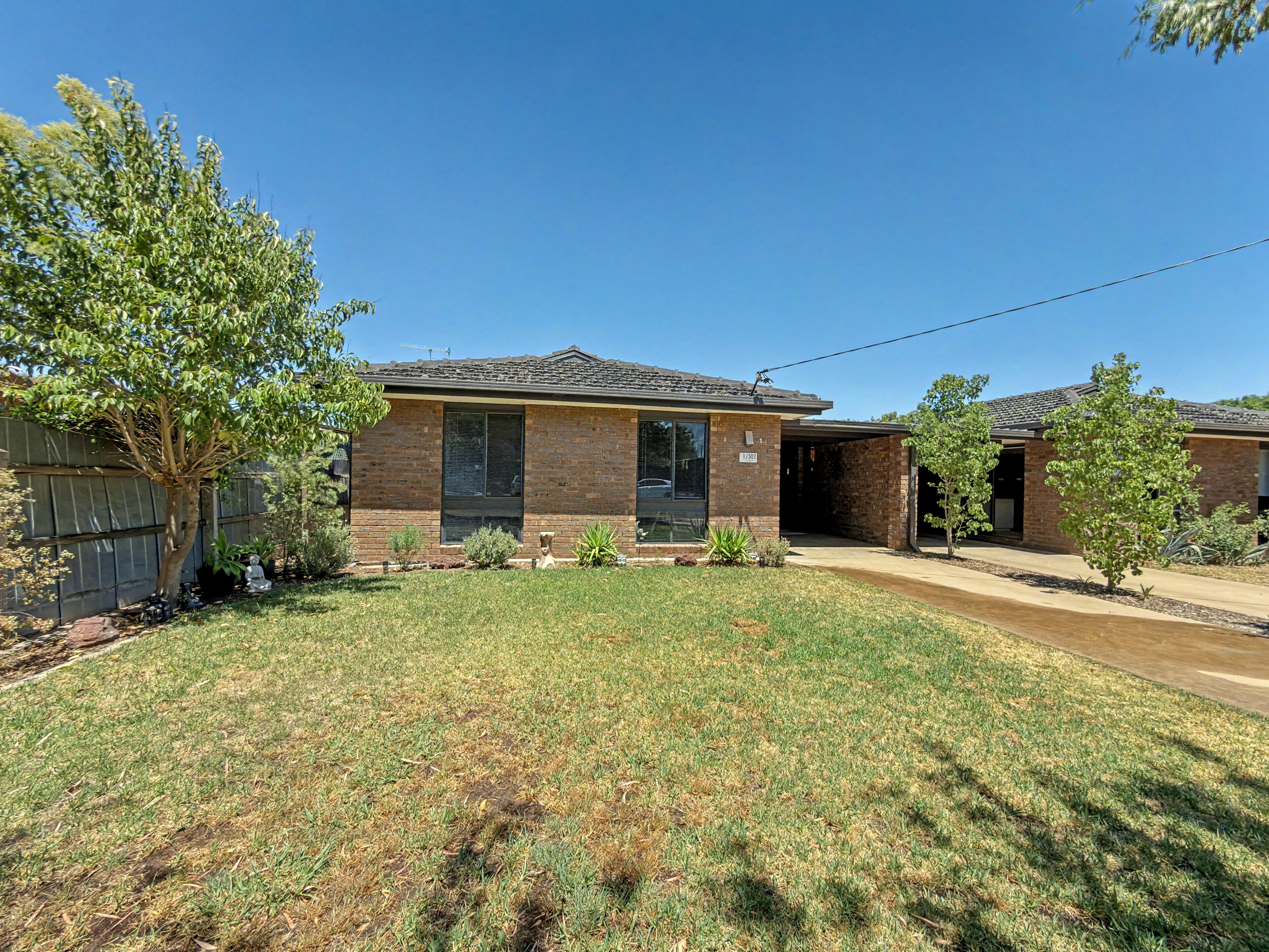 1/302 Noyes Street, DENILIQUIN NSW 2710