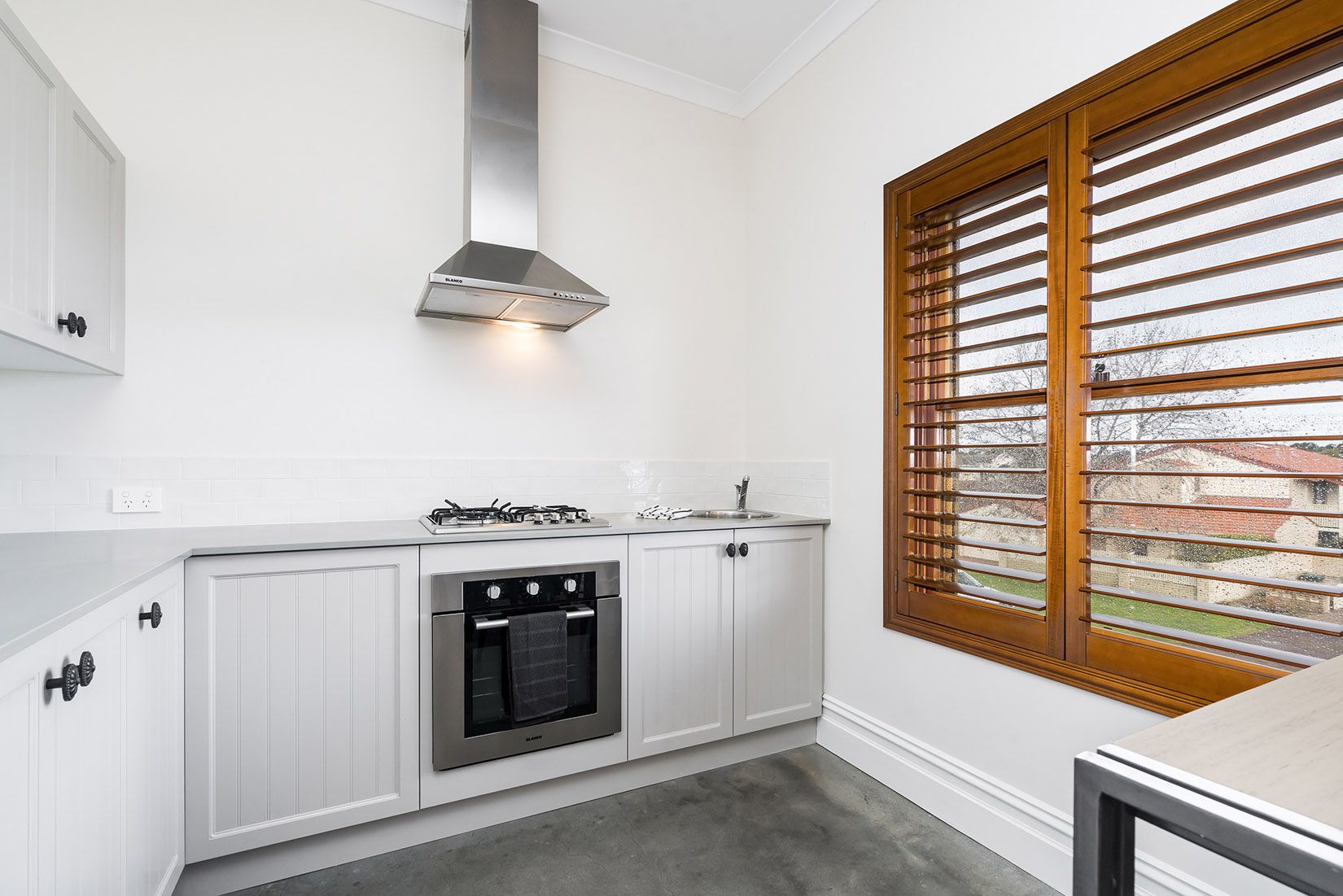 24 Leonora Street Como WA 6152