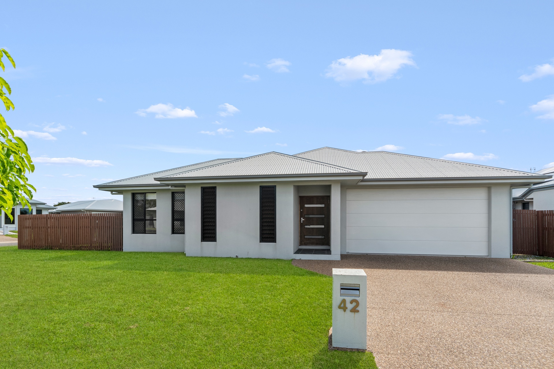 42 Tasman Circuit, BURDELL QLD 4818