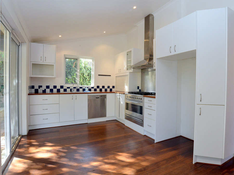 9 Leura Street Nedlands WA 6009