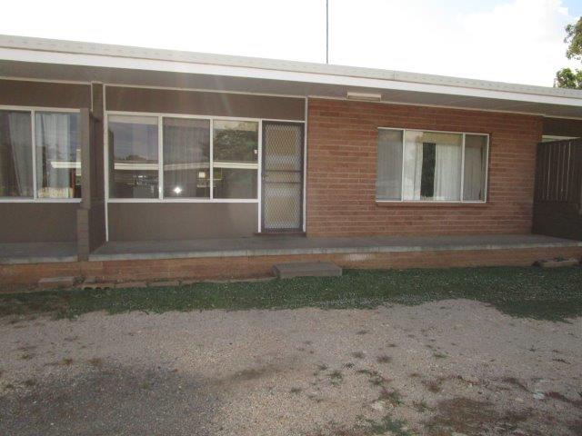 2 / 9 Camp Street, DONALD VIC 3480