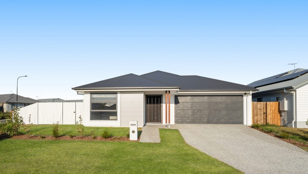 33 Capricorn Street, FLAGSTONE QLD 4280
