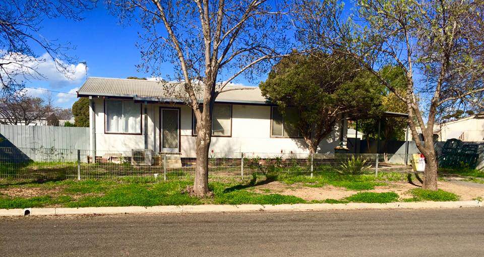 217 William Street, HAY NSW 2711