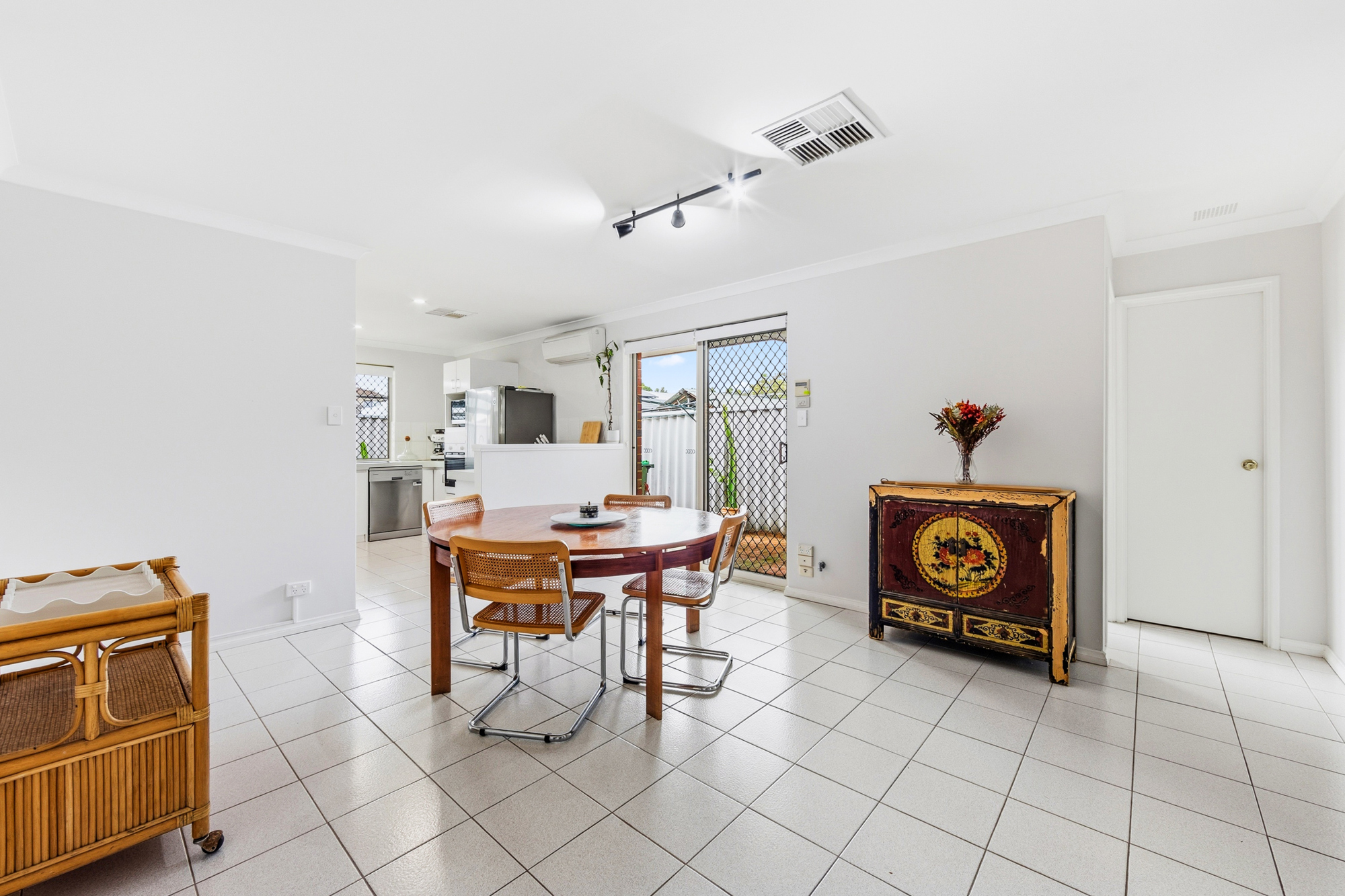 3 146 Shakespeare Ave Yokine WA 6060