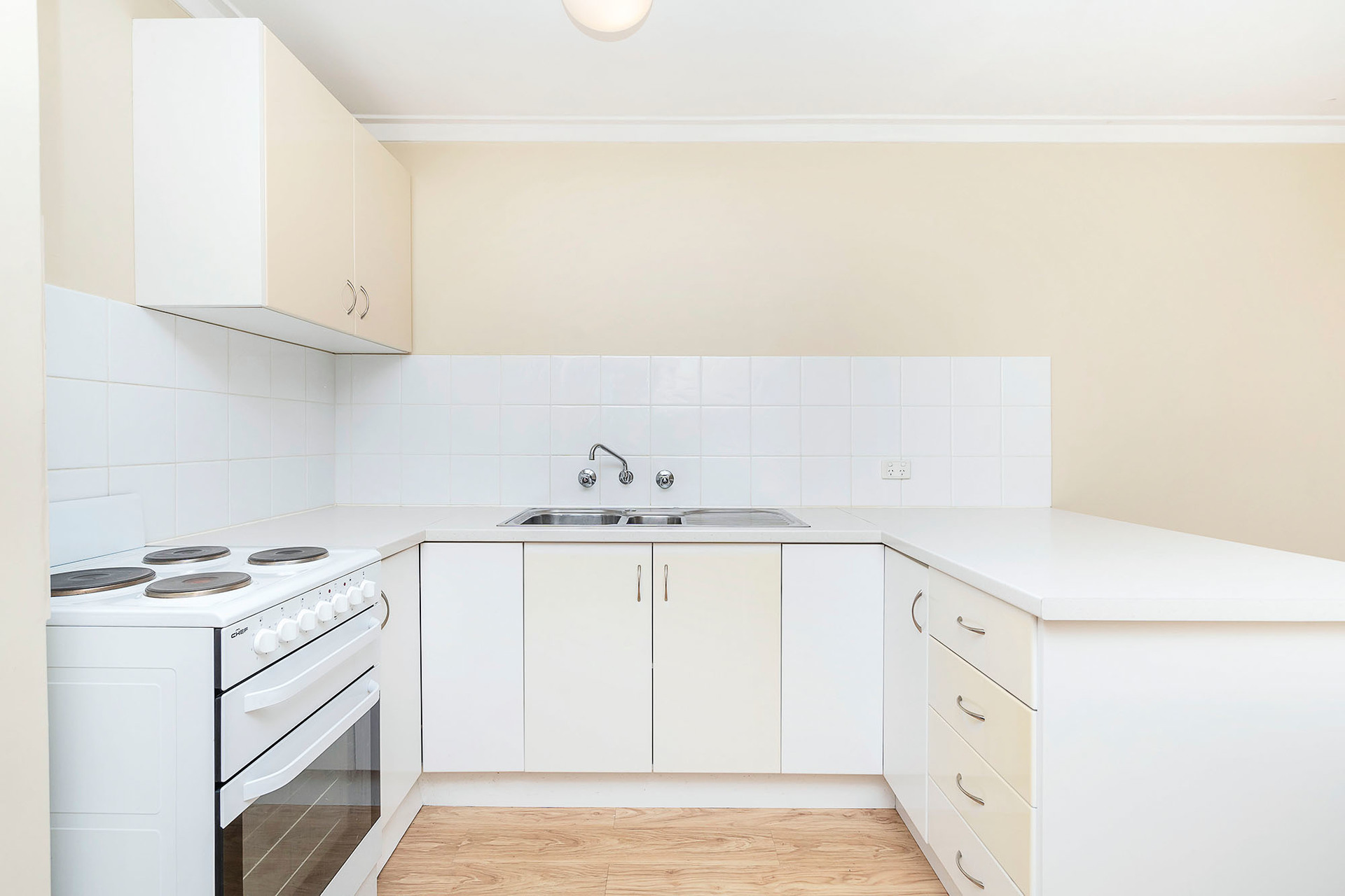 3 27 Edgehill Street Scarborough WA 6019