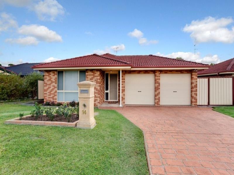 14 Lysander Ave, ROSEMEADOW NSW 2560