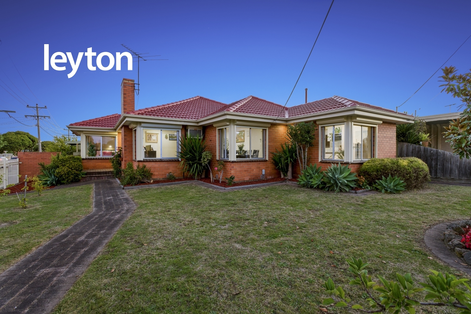 18 Simon Avenue, NOBLE PARK VIC 3174