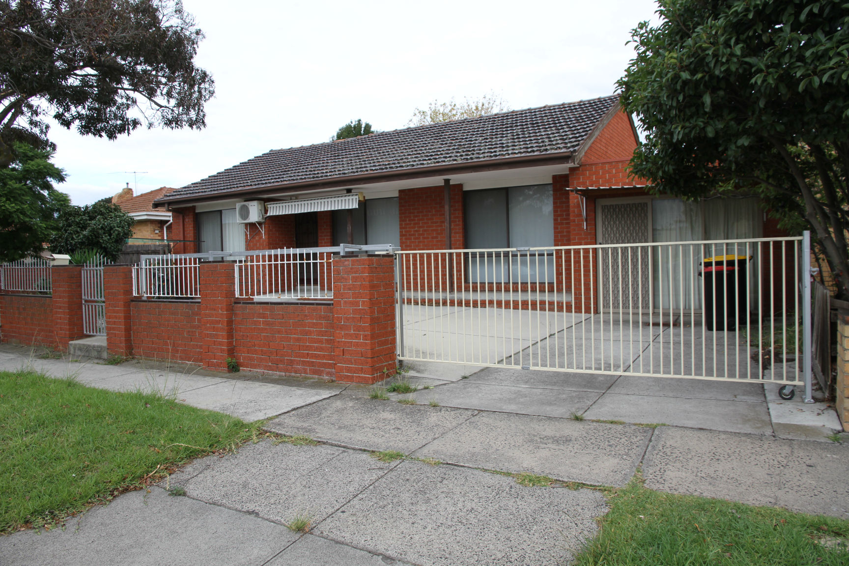 1 / 42 Balmoral Avenue, SPRINGVALE VIC 3171