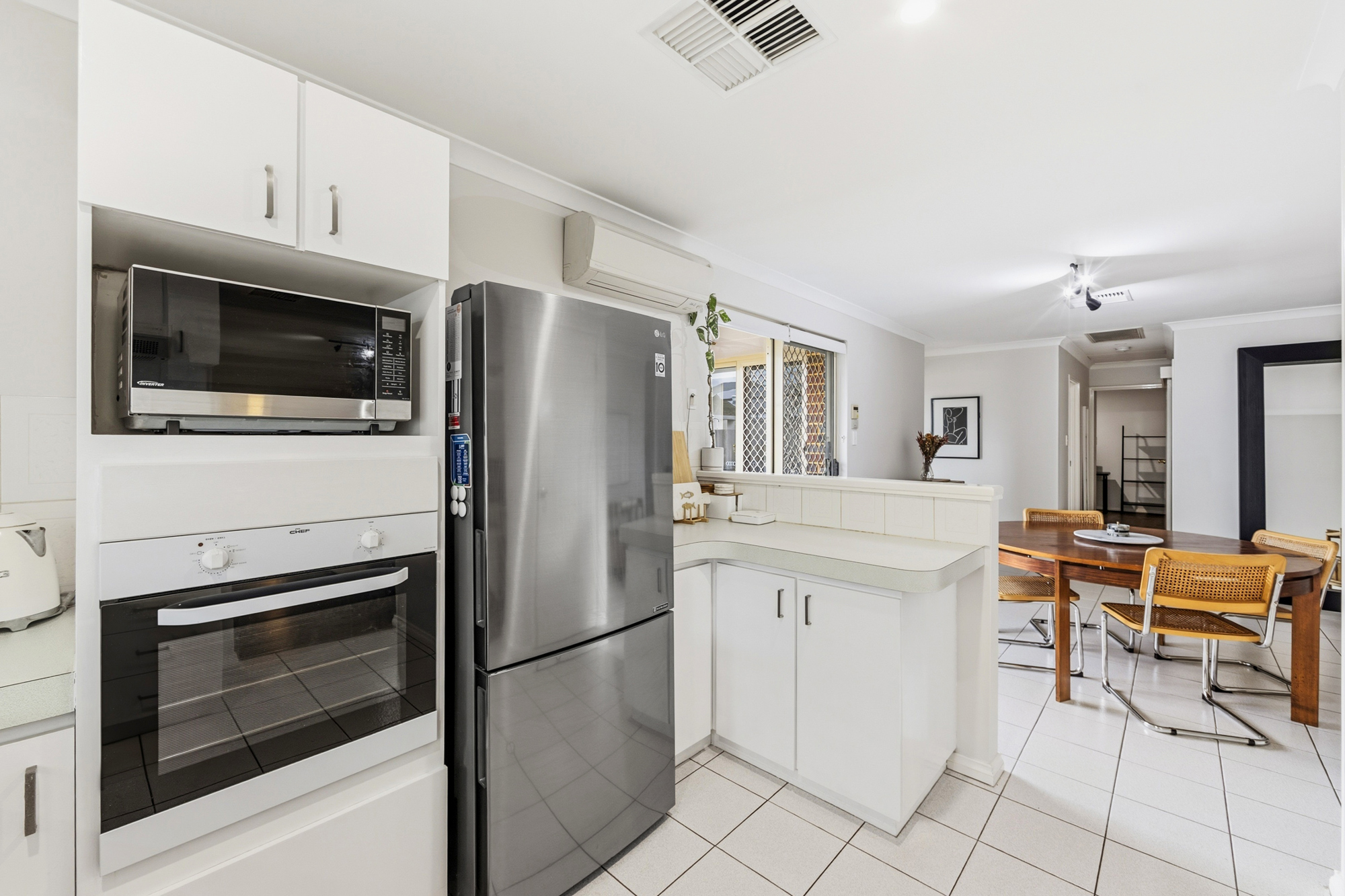 3 146 Shakespeare Ave Yokine WA 6060