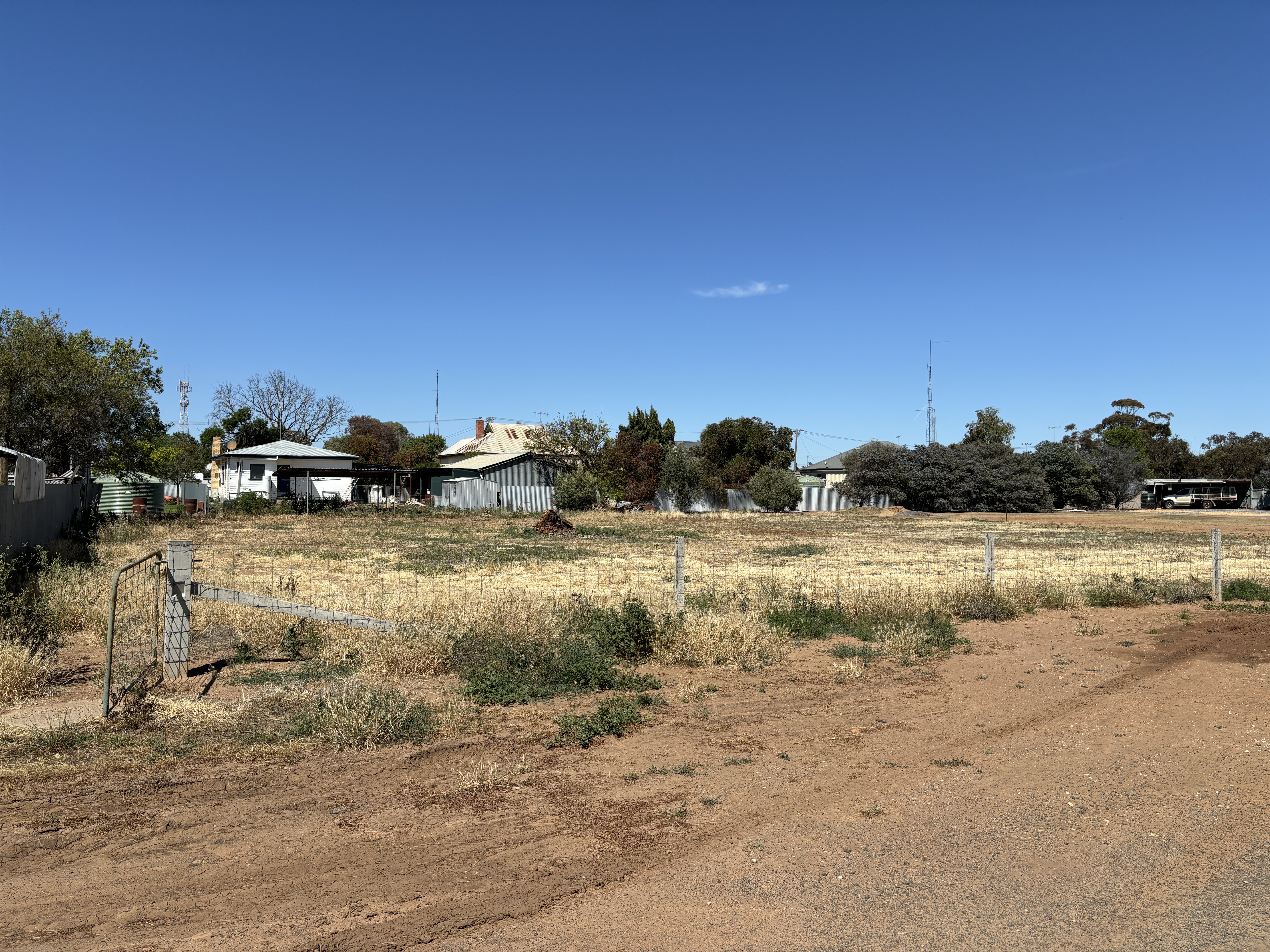 1 CONNELLY STREET, BIRCHIP VIC 3483