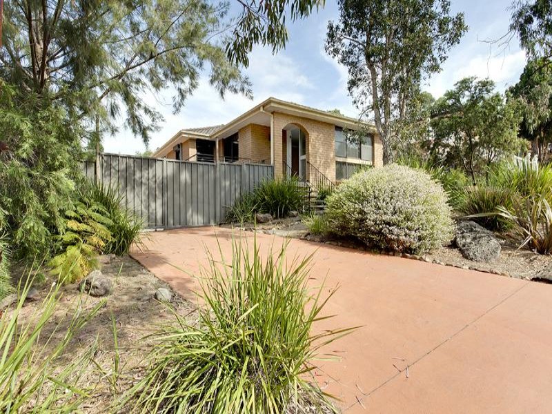 7 Brechin Rd, ST ANDREWS NSW 2566