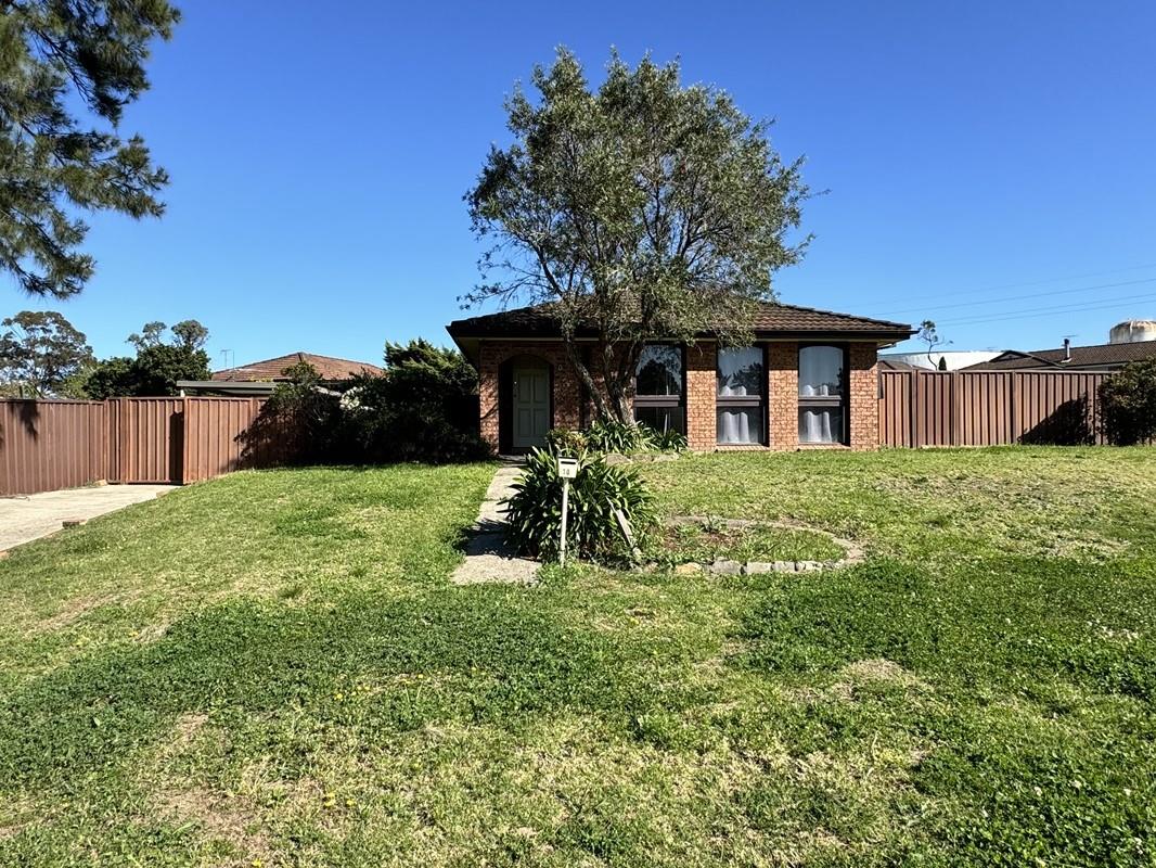 10 Karrabul Road, ST HELENS PARK NSW 2560