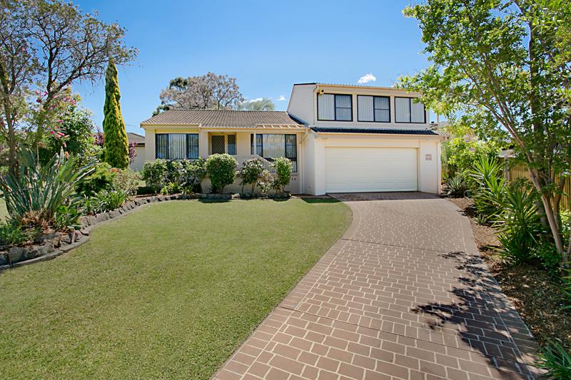 18 Brownlow Pl, AMBARVALE NSW 2560