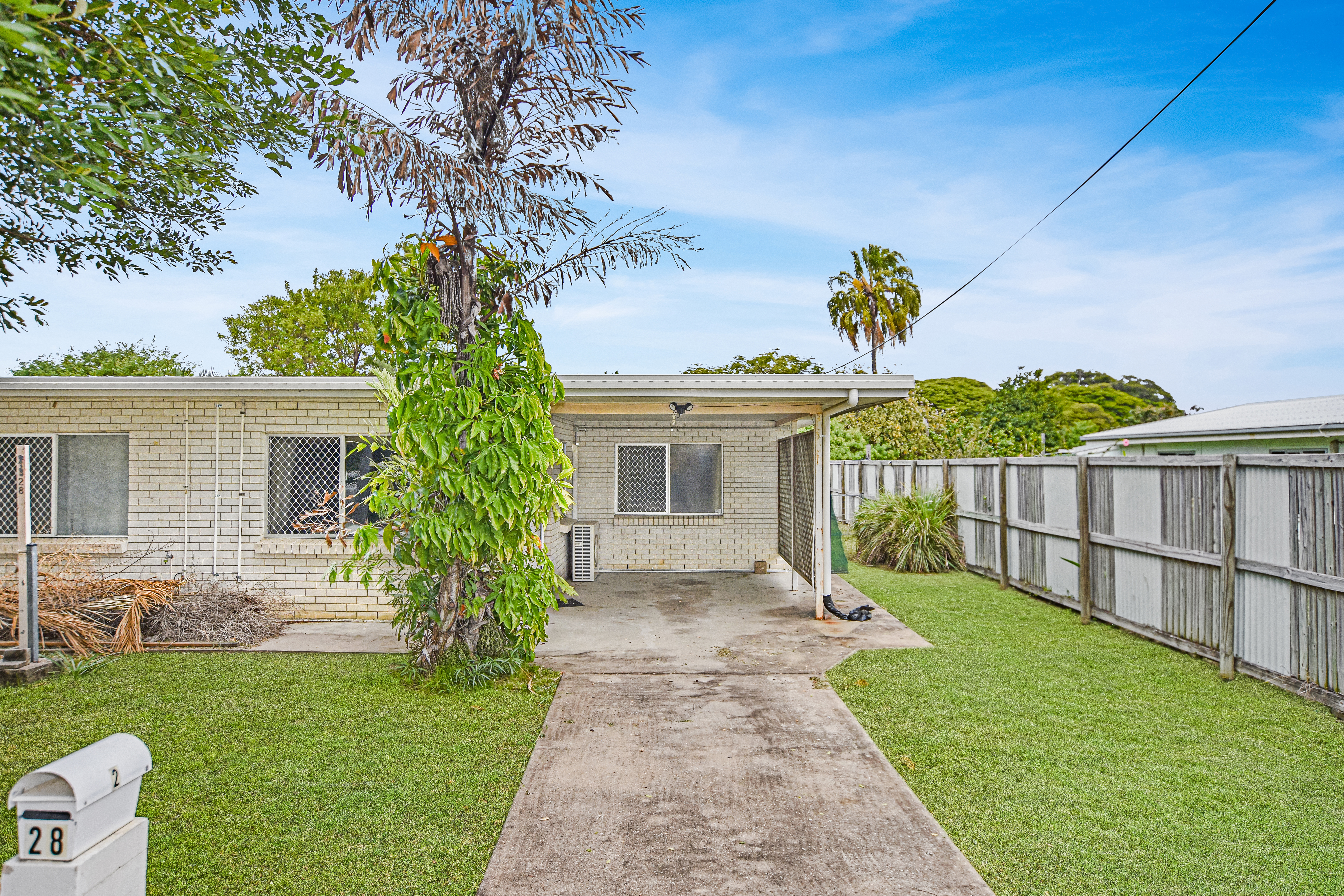 Unit 2 / 28 Deschamp St, AITKENVALE QLD 4814