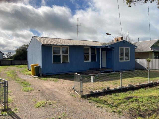 15 Tarrant Street, WARRACKNABEAL VIC 3393