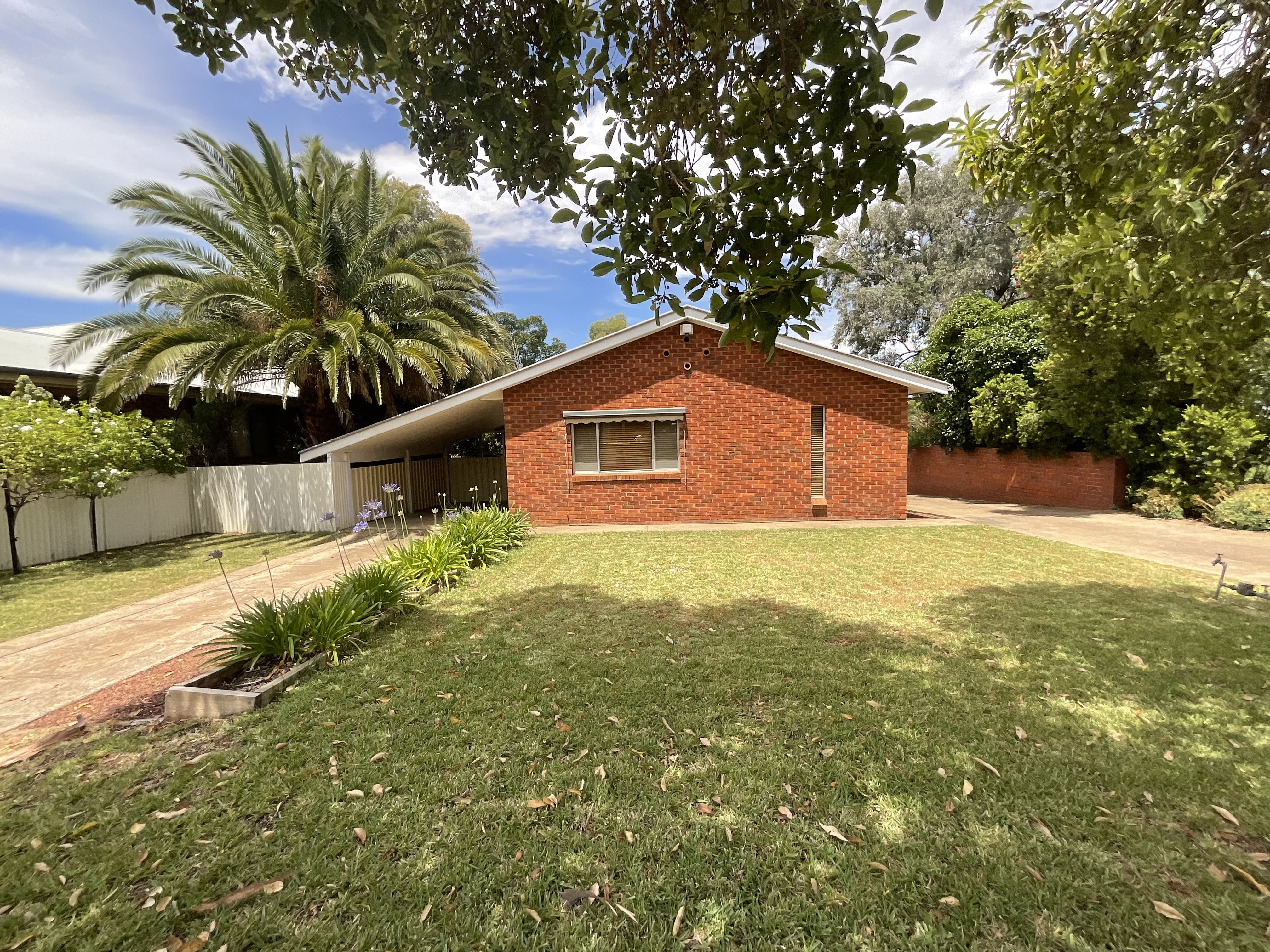 1 Gale Street, FORBES NSW 2871
