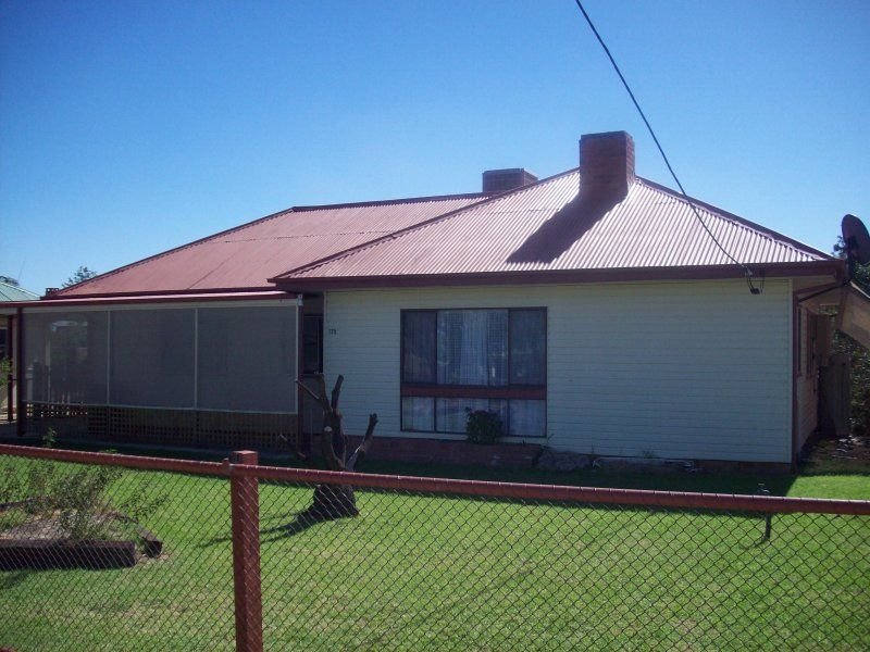125 Crispe Street, DENILIQUIN NSW 2710